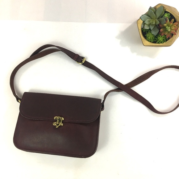 yoshi cross body bag